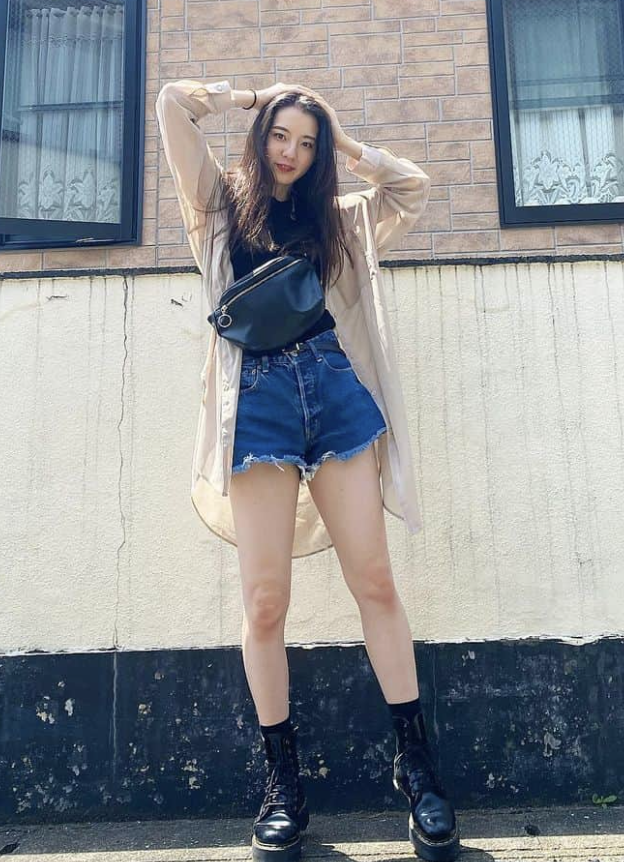宮原華音 私服